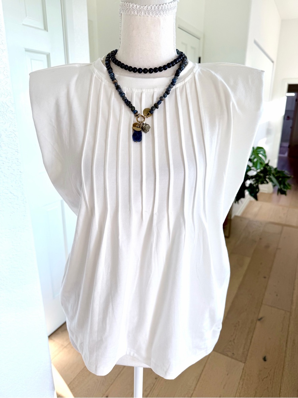 Women's White Pleated Front Sleeveless Top Size Small with Shoulder Pads